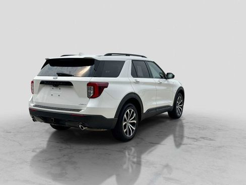 Used 2023 Ford Explorer ST-Line w/ Class IV Trailer Tow Package AWD/4WD image 6