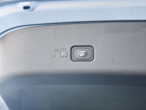 Used 2026 Lincoln Nautilus Premier w/ Equipment Group 102A image 20