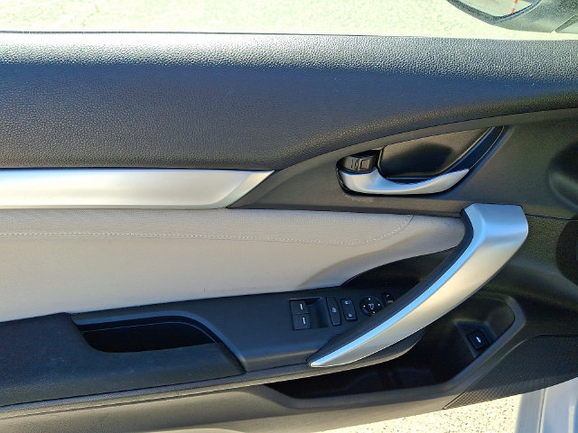 Used 2020 Honda Civic EX image 12