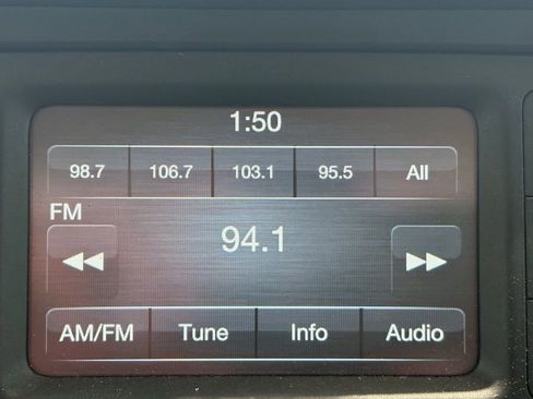 Used 2019 RAM 3500 Tradesman w/ Chrome Appearance Group AWD/4WD image 17