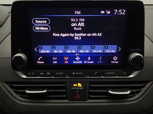 Used 2022 Nissan Altima 2.5 SR image 25