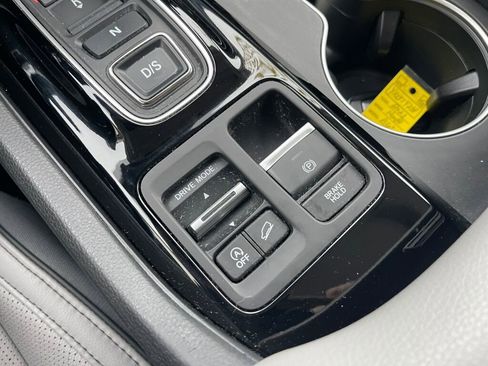 Certified 2023 Honda Pilot Elite image 10