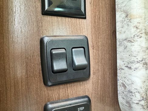 Used 2019 Mercedes-Benz Sprinter 170 image 24