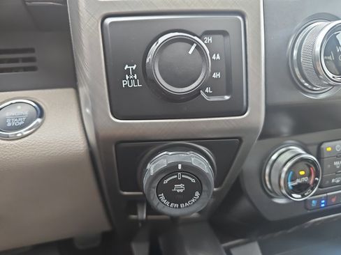 Used 2019 Ford F150 Limited w/ Trailer Tow Package image 29