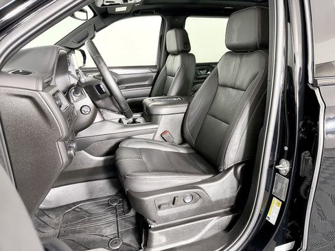 Used 2023 Chevrolet Suburban RST w/ Luxury Package AWD/4WD image 39