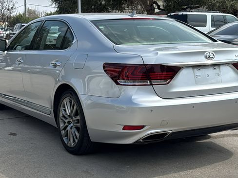 Used 2013 Lexus LS 460 L w/ Preferred Accessory Package image 5