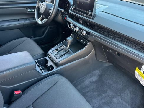 Used 2024 Honda CR-V LX image 33