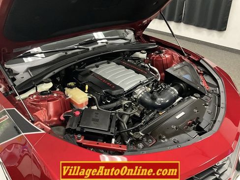 Used 2021 Chevrolet Camaro LT w/ Wild Cherry Design Package 1 RWD image 36