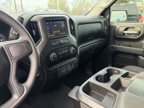 Used 2022 Chevrolet Silverado 1500 Custom image 20