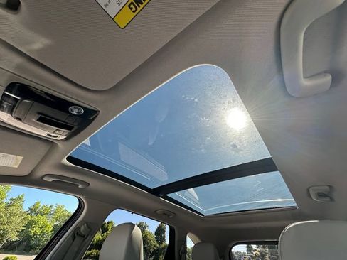 Used 2023 Kia Sorento SX Prestige w/ Panoramic Sunroof Package AWD/4WD image 28
