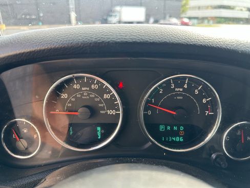 Used 2013 Jeep Wrangler Unlimited Sahara w/ Dual Top Group image 15