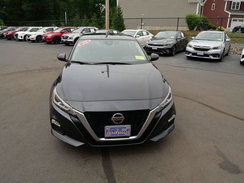 Used 2022 Nissan Altima 2.5 SV AWD/4WD image 3