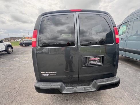 Used 2016 Chevrolet Express 2500 LS image 7