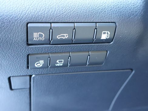 Used 2021 Lexus RX 450hL AWD w/ Premium Package image 26