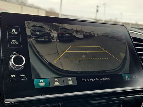 Certified 2024 Honda Ridgeline Sport image 19