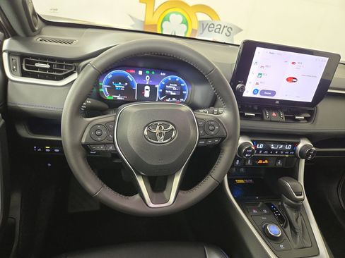 Used 2023 Toyota RAV4 XSE AWD/4WD image 15