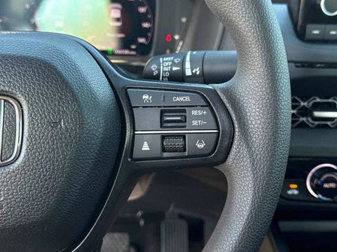 Certified 2025 Honda Accord SE image 28