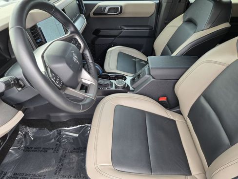 Used 2024 Ford Bronco Wildtrak AWD/4WD image 14