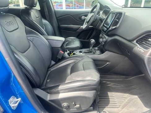 Used 2022 Jeep Cherokee Limited w/ Elite Package AWD/4WD image 12