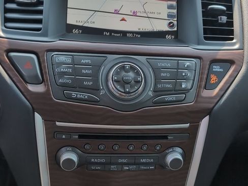 Used 2020 Nissan Pathfinder Platinum AWD/4WD image 12