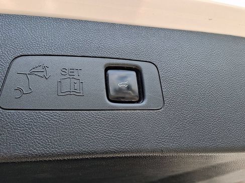 Certified 2021 Lincoln Corsair AWD w/ Premium Package image 31