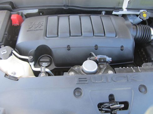 Used 2012 Buick Enclave Premium image 12