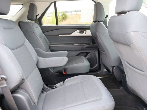 New 2026 Ford Explorer Active image 13