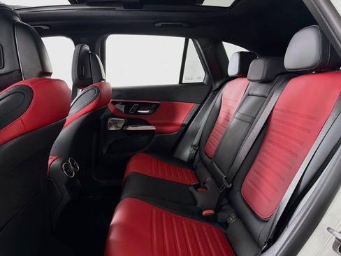 Certified 2025 Mercedes-Benz GLC 350e 4MATIC image 8