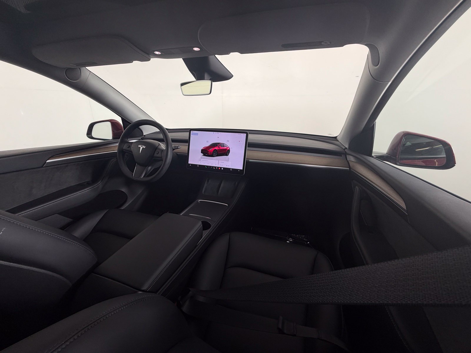 Used 2024 Tesla Model Y Long Range RWD image 12