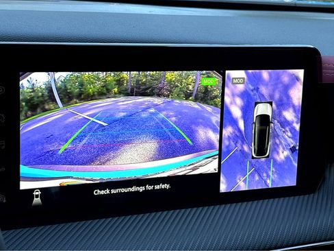 New 2025 Nissan Kicks SR image 9