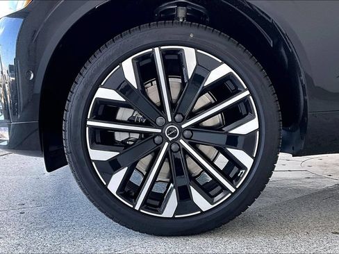 New 2026 Volvo XC60 B5 Ultra w/ Climate Package AWD/4WD image 29