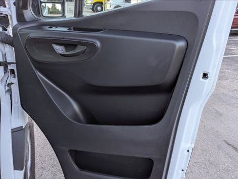 Used 2025 Mercedes-Benz Sprinter 2500 image 21