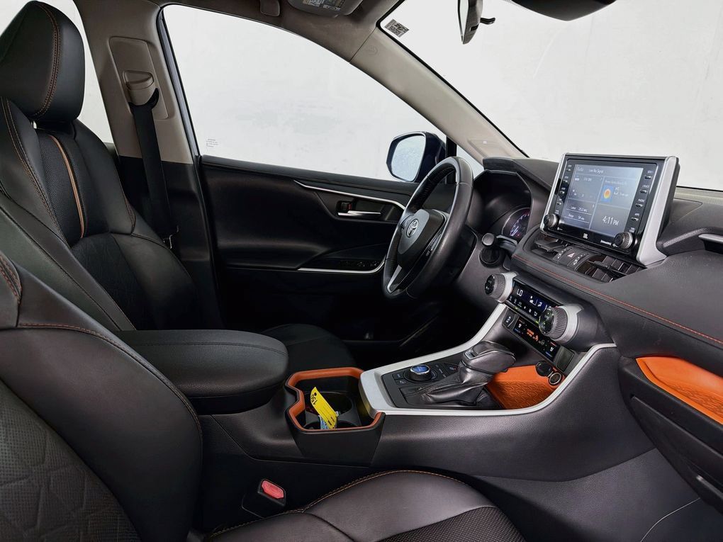 Used 2019 Toyota RAV4 Adventure w/ Cold Weather Package AWD/4WD image 31