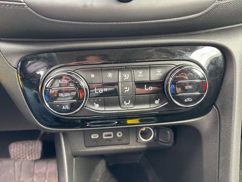 Used 2023 Buick Encore GX Select w/ Safety Package II image 20