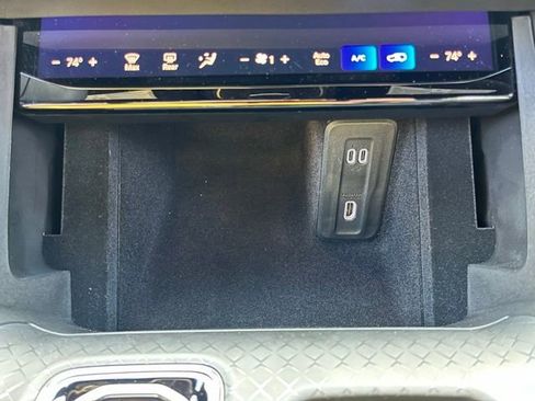 Used 2024 Jeep Wagoneer Launch Edition AWD/4WD image 60