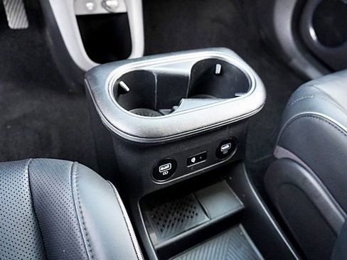 Certified 2024 Hyundai Ioniq 5 Limited RWD image 32