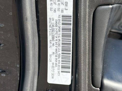 Used 2018 Jeep Grand Cherokee Limited image 42