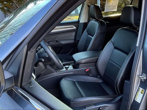 Used 2023 Volkswagen Atlas SEL image 10