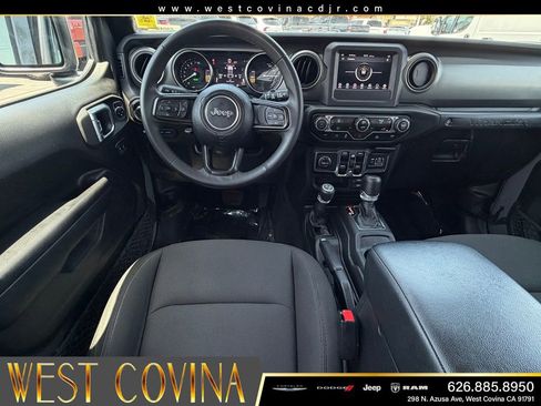 Used 2023 Jeep Wrangler Unlimited AWD/4WD image 35