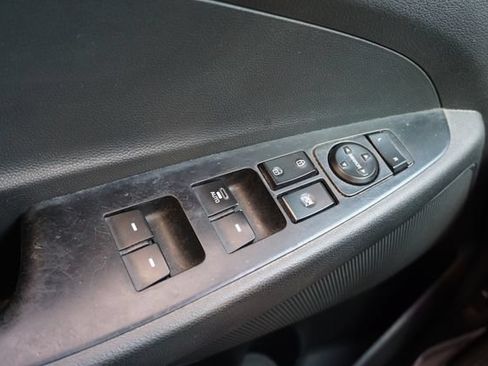 Used 2017 Hyundai Tucson SE w/ SE Popular Package 02 FWD image 28