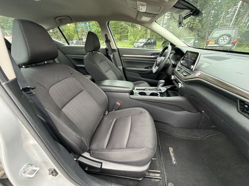 Used 2023 Nissan Altima 2.5 SV FWD image 19