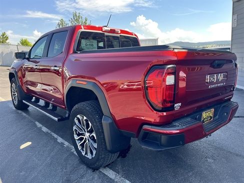 Used 2024 GMC Canyon Denali AWD/4WD image 7