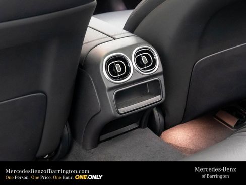 New 2026 Mercedes-Benz C 300 4MATIC Sedan image 20