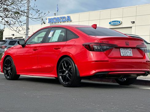 Used 2025 Honda Civic Sport image 5