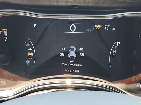 Used 2019 Jeep Grand Cherokee High Altitude AWD/4WD image 24