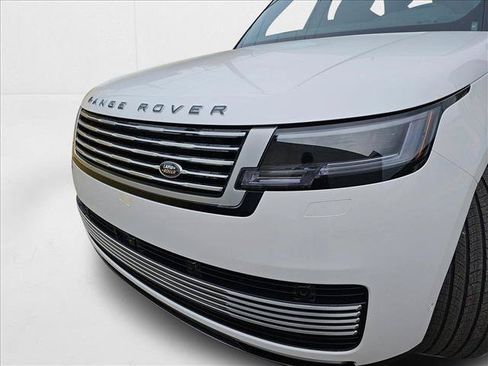 New 2025 Land Rover Range Rover SV AWD/4WD image 29