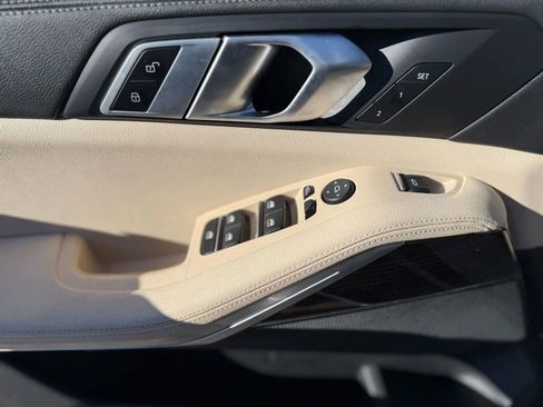 Used 2019 BMW X5 xDrive40i w/ Convenience Package image 32