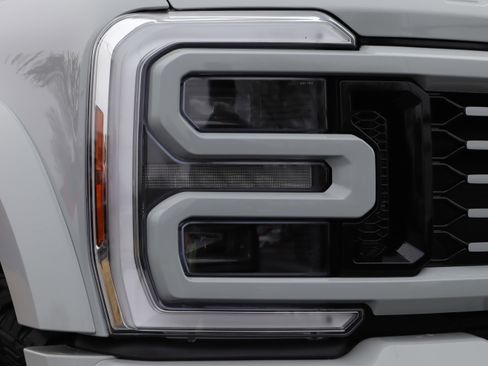 Used 2026 Ford F450 Platinum w/ Platinum Plus Package image 35