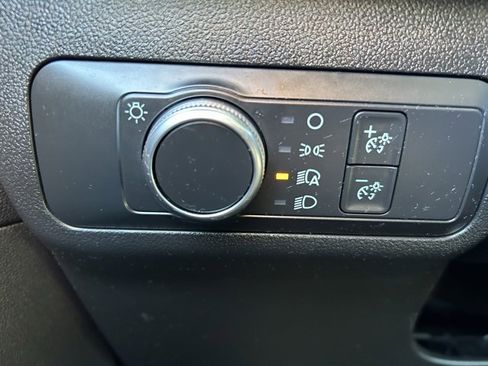 Used 2020 Ford Escape S image 20