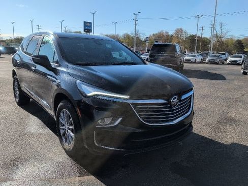 Used 2023 Buick Enclave Essence AWD/4WD image 9
